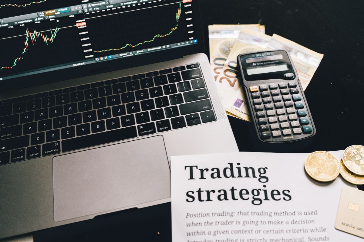 Herramientas y plataformas para usar indicadores de trading 